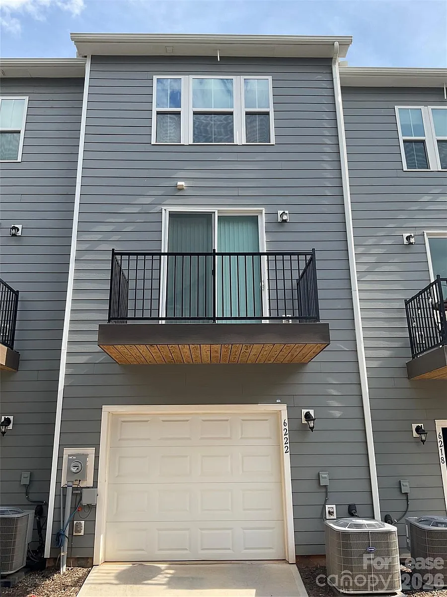 Building Photo - 6222 Cleburne Ct