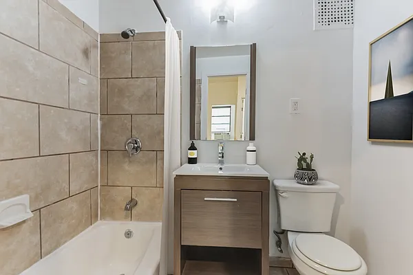 Rented by Vector New York, LLC | media 6