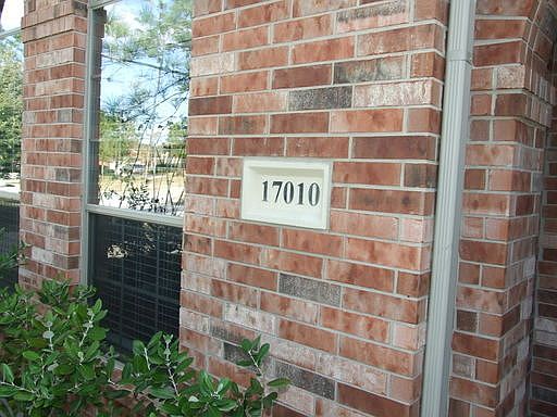 2nd image of 17010 Tupelo Garden Cir
