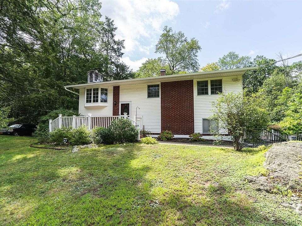 1st image of 51 Greentree Dr S