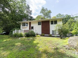 51 Greentree Dr S, Hyde Park, NY 12538