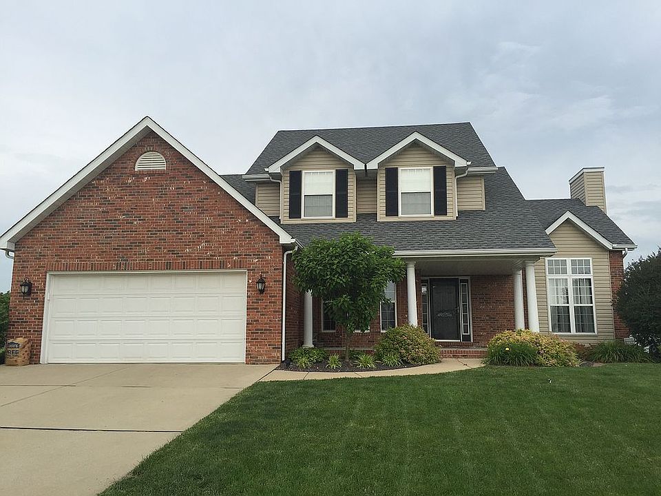 1st image of 46 Oakshire Dr W