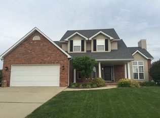 46 Oakshire Dr W, Glen Carbon, IL 62034