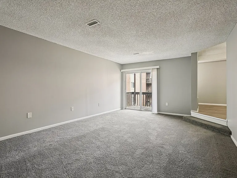 Aspen Apartments in Whitehall — Photo 51