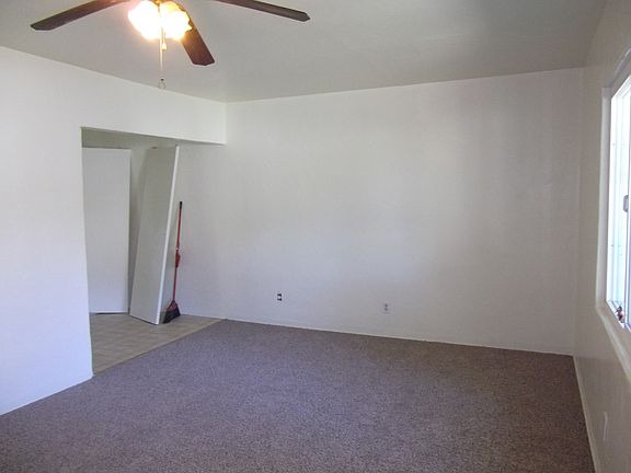 Living room_09222014