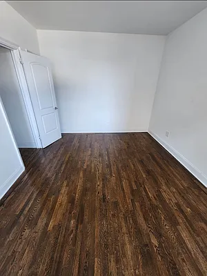 Rented by Grand Group Realty | media 7