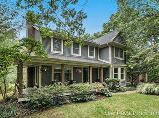 5989 Robin Hill Dr. Ne, Belmont, MI 49306