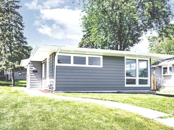 1911 N Hickory St, Crest Hill, IL 60403