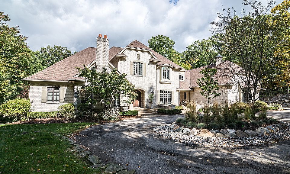 1st image of 3650 Daleview Dr