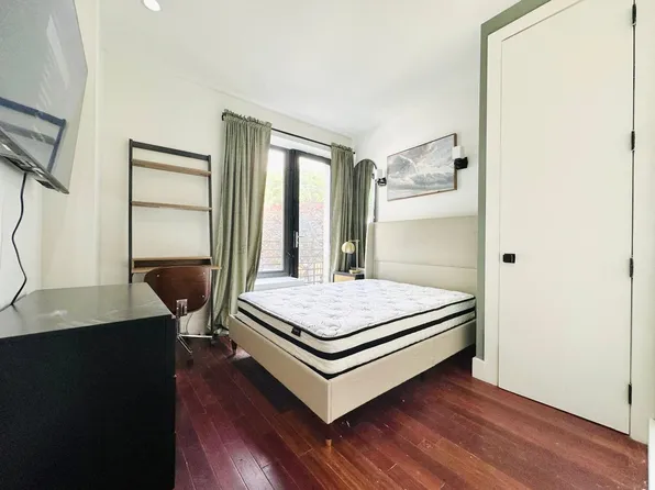 330 Starr St, Brooklyn, NY