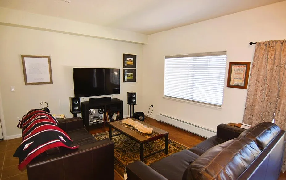 113 & 27 LLC 646 Riverview Drive Unit 901 - 1 — Photo 2