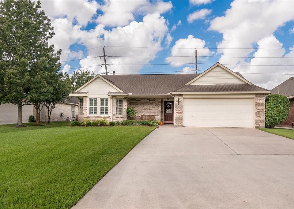 1st image of 930 W Peach Hollow Cir