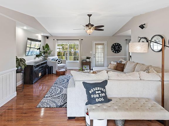 4th image of 112 Georgia Bell Cir SE