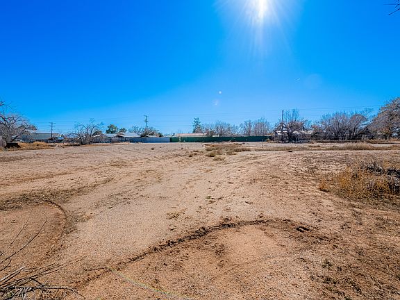 5th image of 520 Sandia View Rd NW