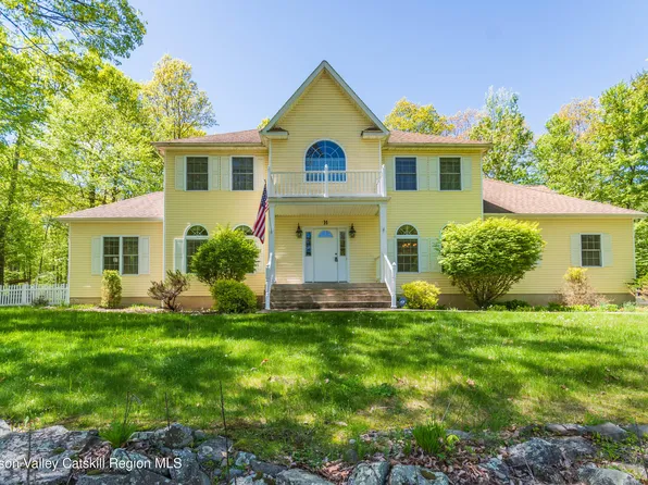 14 Glen Rock Circle, Highland, NY 12528