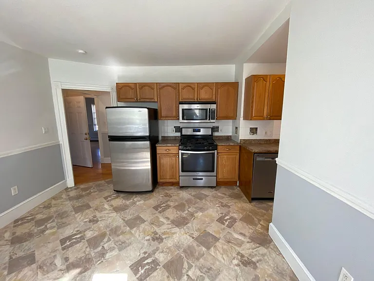 23 Westford St — Photo 5