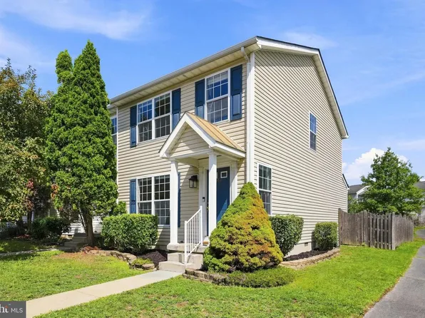 316 Copperfield Ln, Winchester, VA 22602
