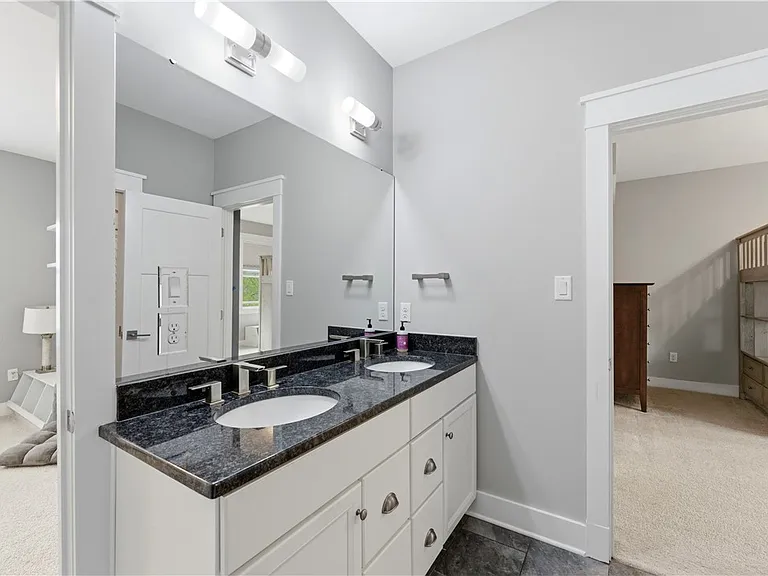 666 Chilliwack Ln — Photo 33