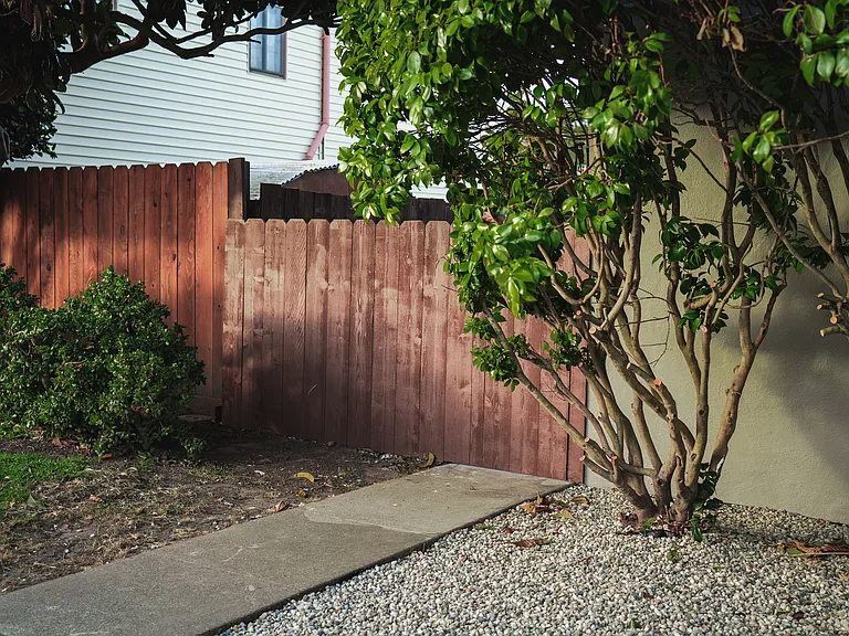 582 Euclid Ave — Photo 20