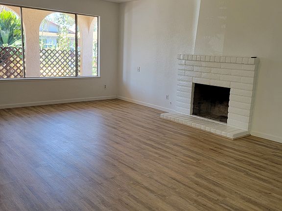 2nd image of 761 La Mesa Ct