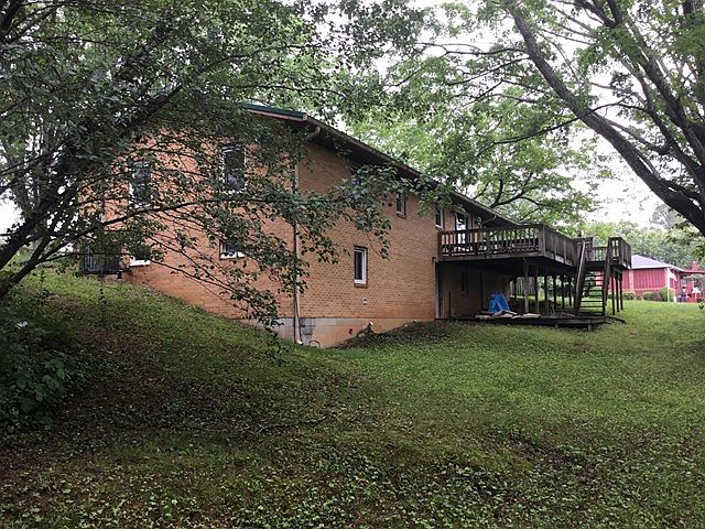 2nd image of 260 Hillview Dr