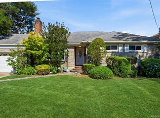 169 Landau Avenue, Floral Park, NY 11001