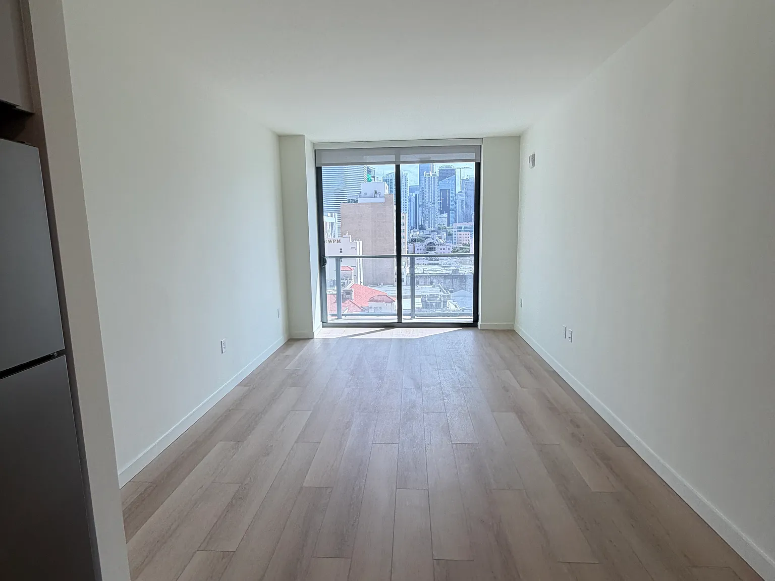 1 bed, 580 sqft, $2,449 — Photo 4