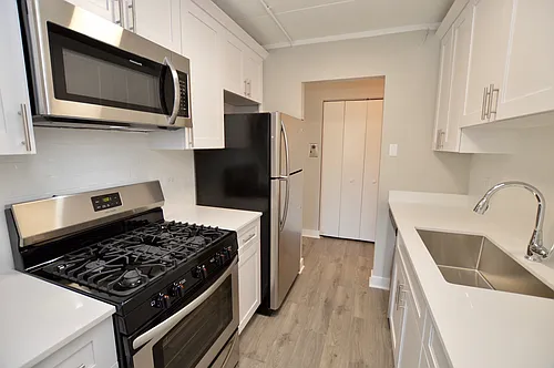 Grove Tower Lofts Photo 1