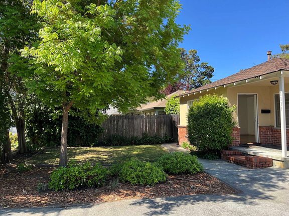 3rd image of 1039 Amarillo Ave