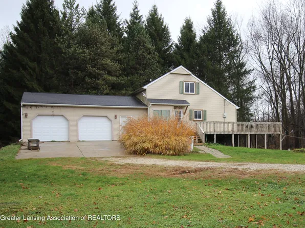 6887 W Kinsel Hwy, Vermontville, MI 49096