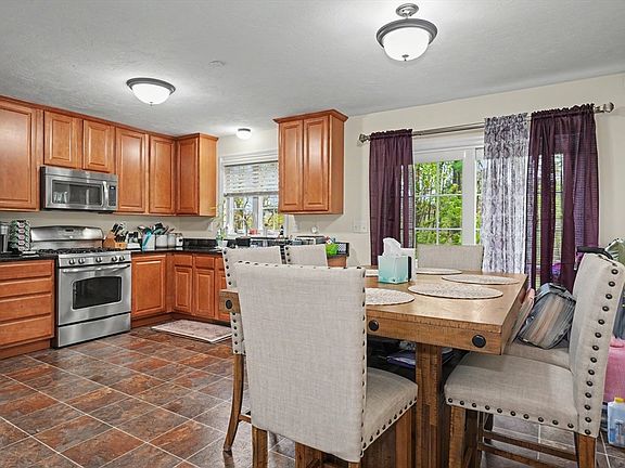 3rd image of 41 Boston Rd #482