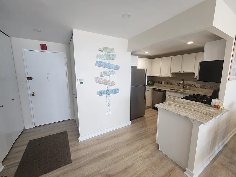 9400 Atlantic Ave #513 — Photo 7