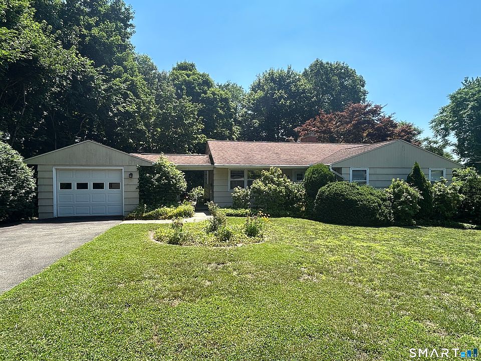 1st image of 28 Clearview Circle