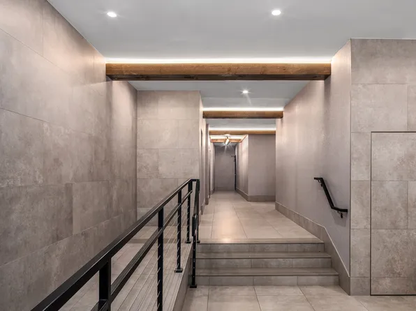 99 Bank Street image 7 of 9