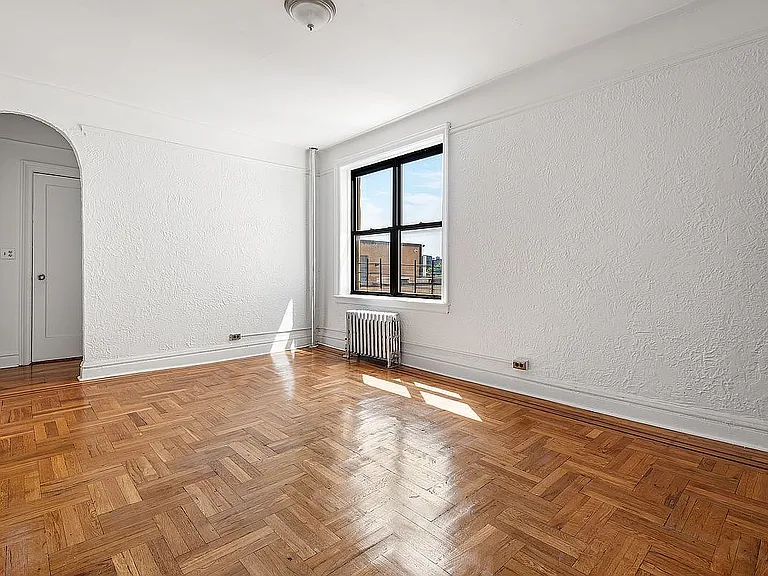 700 Oakland Pl #5C — Photo 3