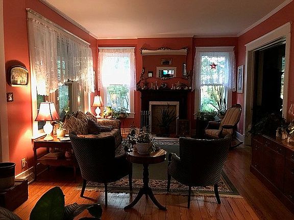 5th image of 603 E Lane St