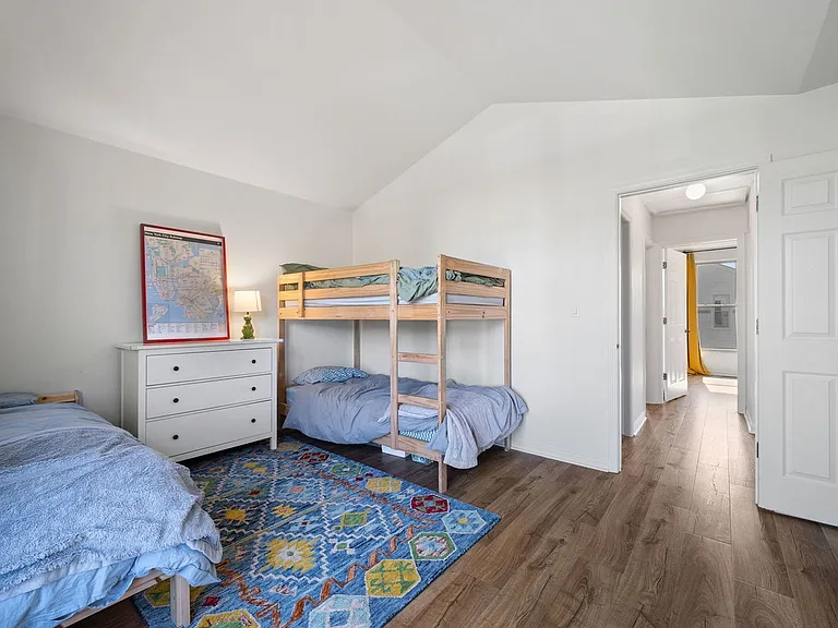 3427 W Polk St — Photo 17