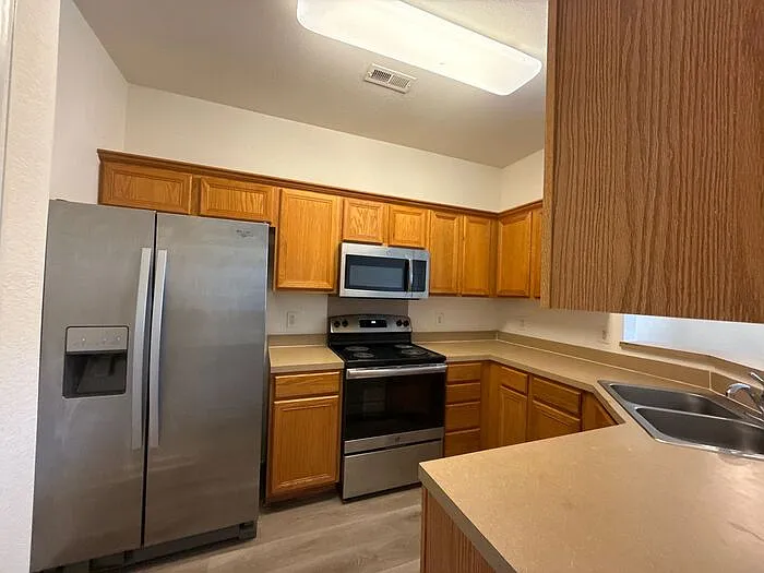 4606 Kingsland Ct — Photo 6