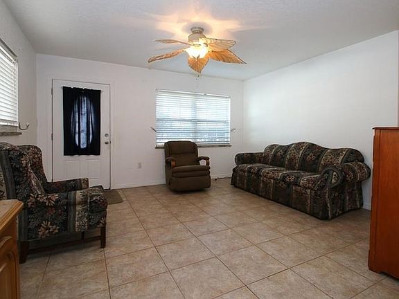 4th image of 8582 Narcissus Ave