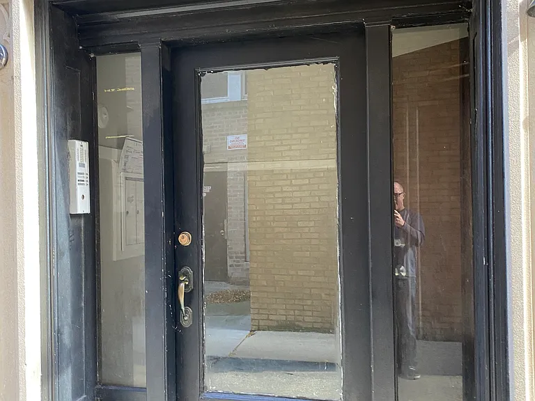 2150 W Arthur Ave #1 — Photo 14