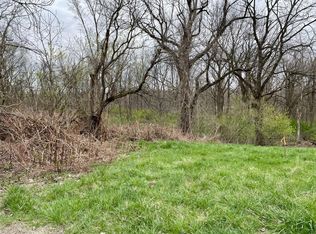 765 Kinsey St, Valparaiso, IN 46385