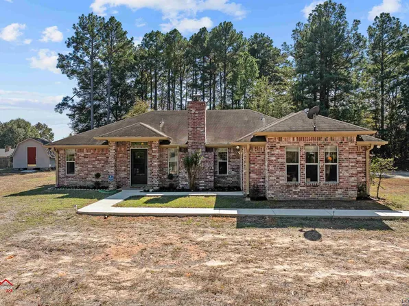 1108 Vesta Ave, Gladewater, TX 75647