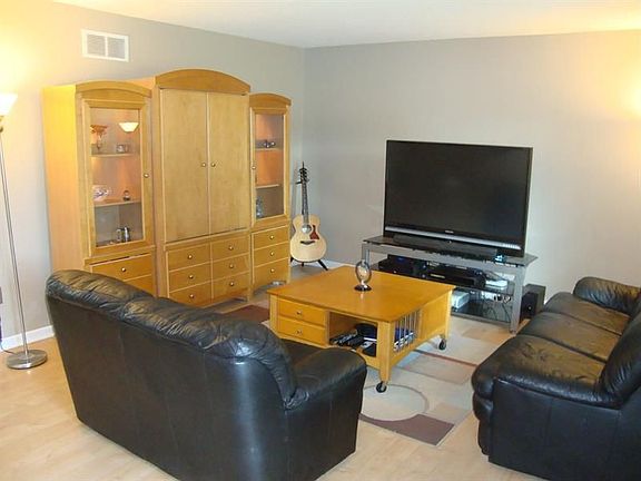 5th image of 1580 Elk Ct