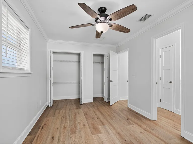 1766 Beach Ave — Photo 26