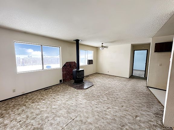 3rd image of 710 Willow St #140