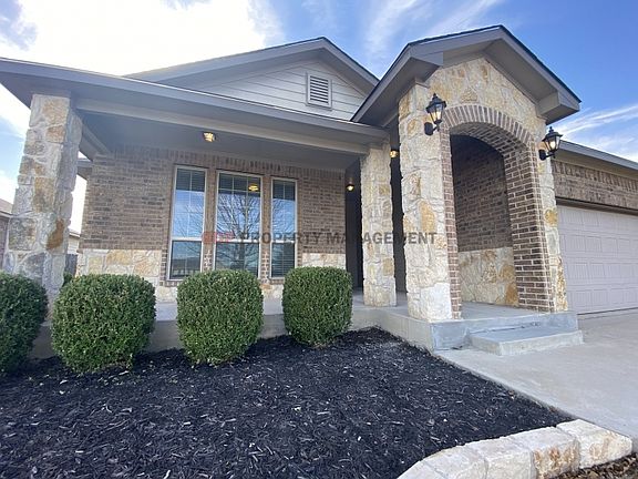 2nd image of 719 Wyndham Hill Pkwy