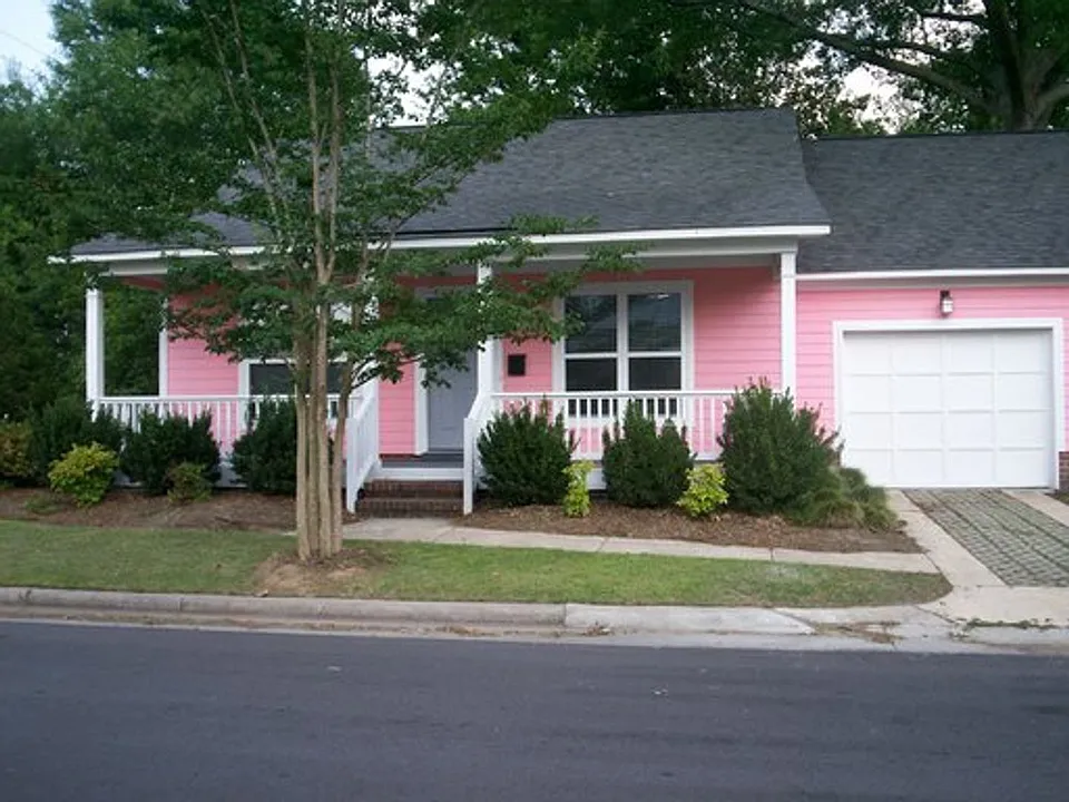 219 Fleming St