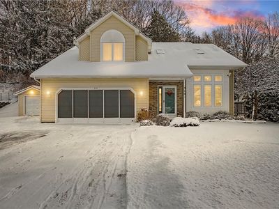 310 Willow Creek Ln, Rochester, NY, 14622