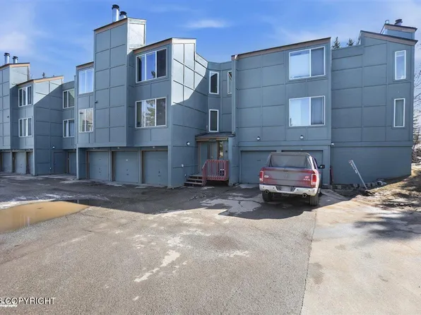 212 Sweetgale Ct #212, Anchorage, AK 99518