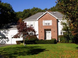 554 Lowell St, Lexington, MA 02420